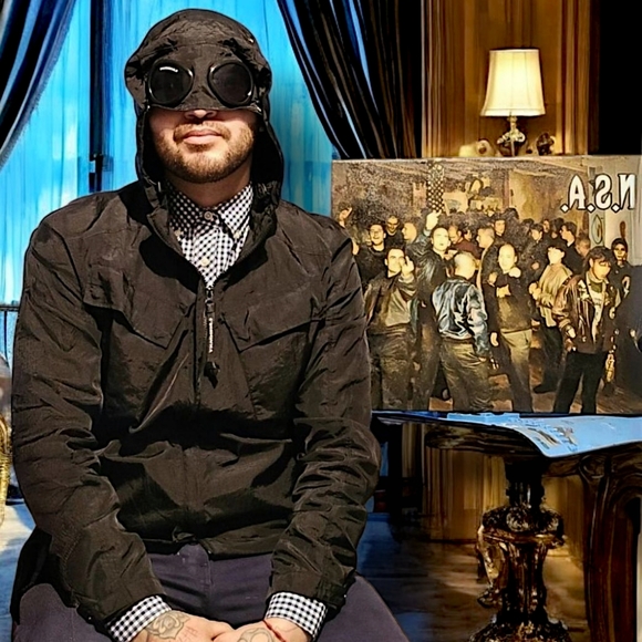 Meet your Posher, Brad - Picture 2 of 5